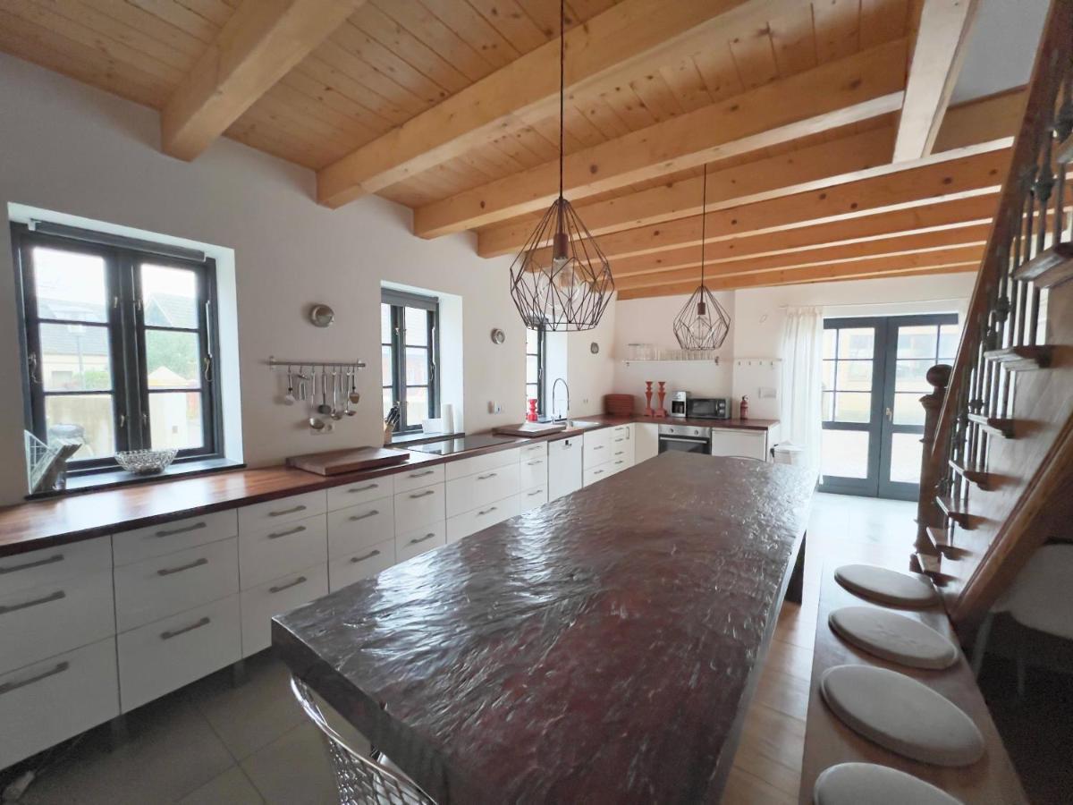 Historisches Pastorat - Villa Mika Fehmarn Exteriör bild
